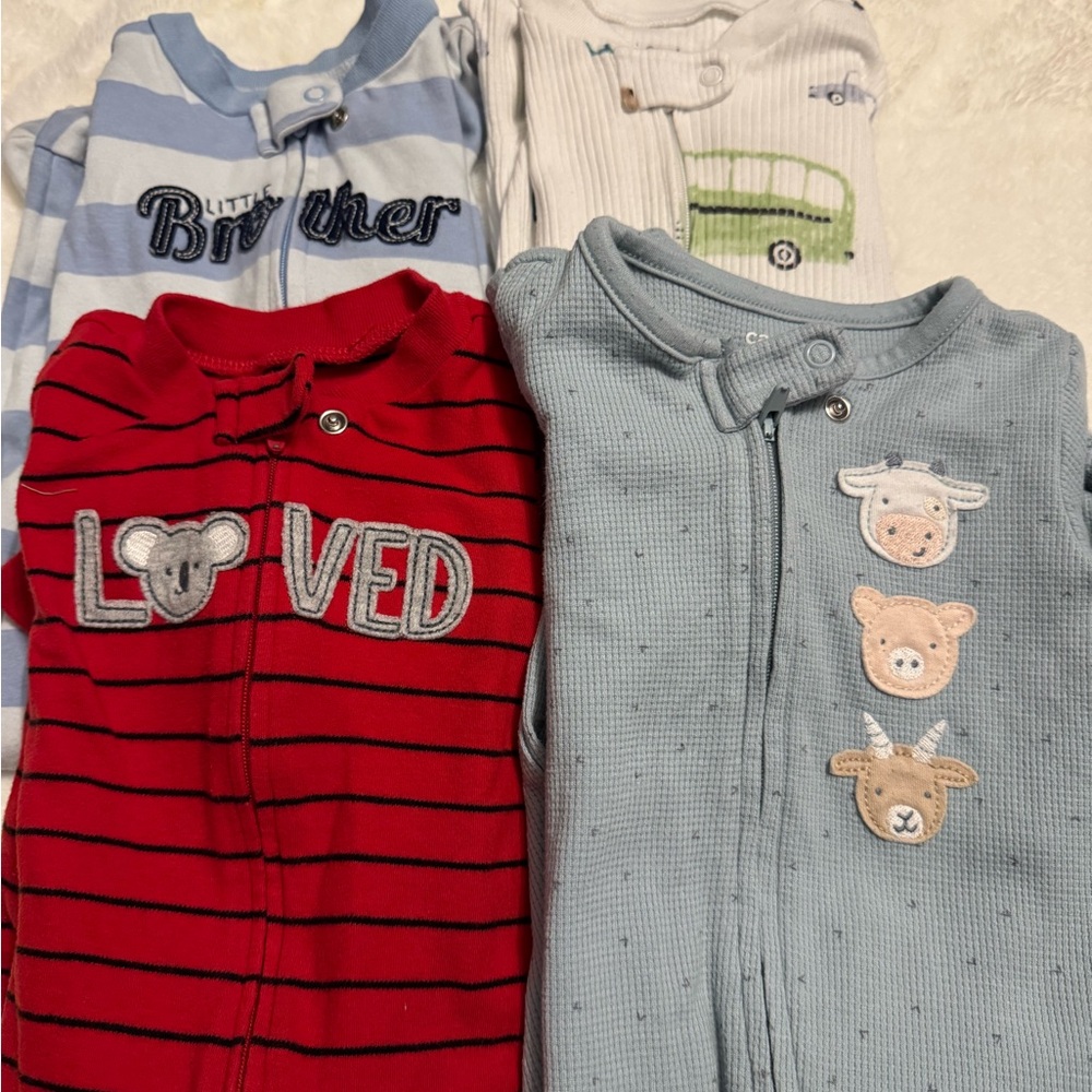 Bundle pijama set 9 months  carters Animal and Vehicle Designs